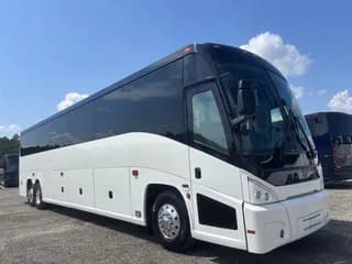 2016 MCI J4500 bus