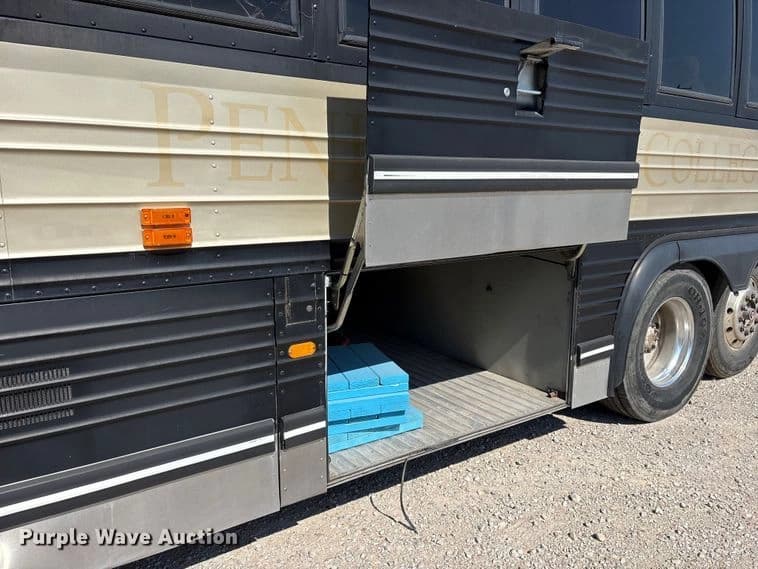 1996 Prevost Xl Coach coach bus Coach - Image 14