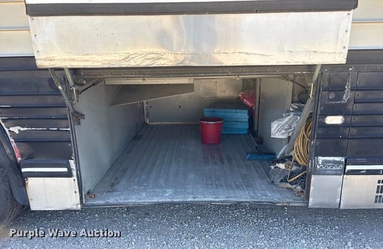 1996 Prevost Xl Coach coach bus Coach - Image 18