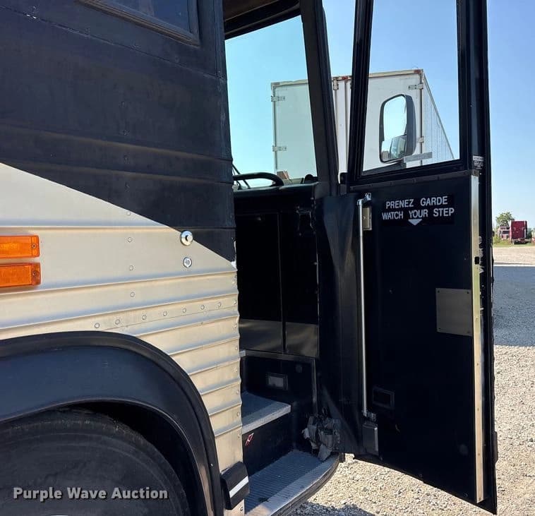 1996 Prevost Xl Coach coach bus Coach - Image 26