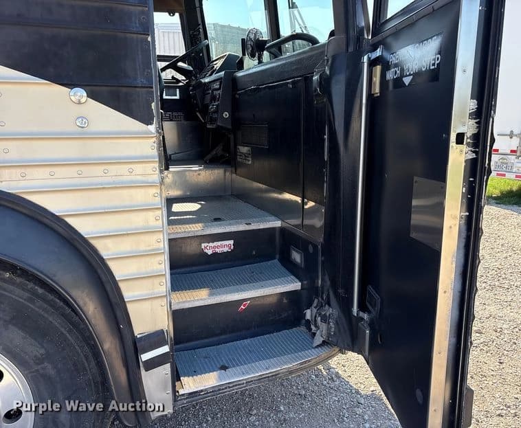 1996 Prevost Xl Coach coach bus Coach - Image 27