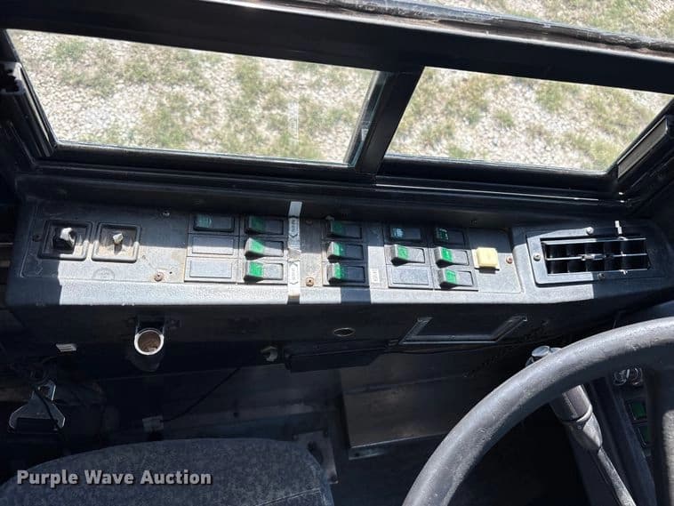 1996 Prevost Xl Coach coach bus Coach - Image 33