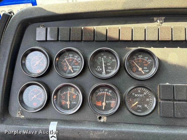 1996 Prevost Xl Coach coach bus Coach - Image 37