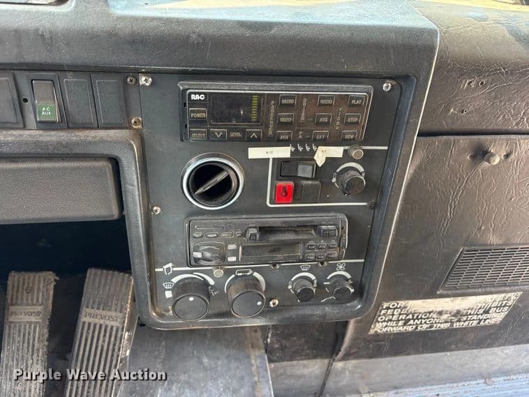 1996 Prevost Xl Coach coach bus Coach - Image 40