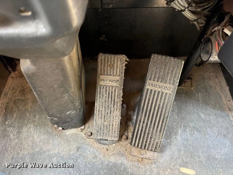 1996 Prevost Xl Coach coach bus Coach - Image 41