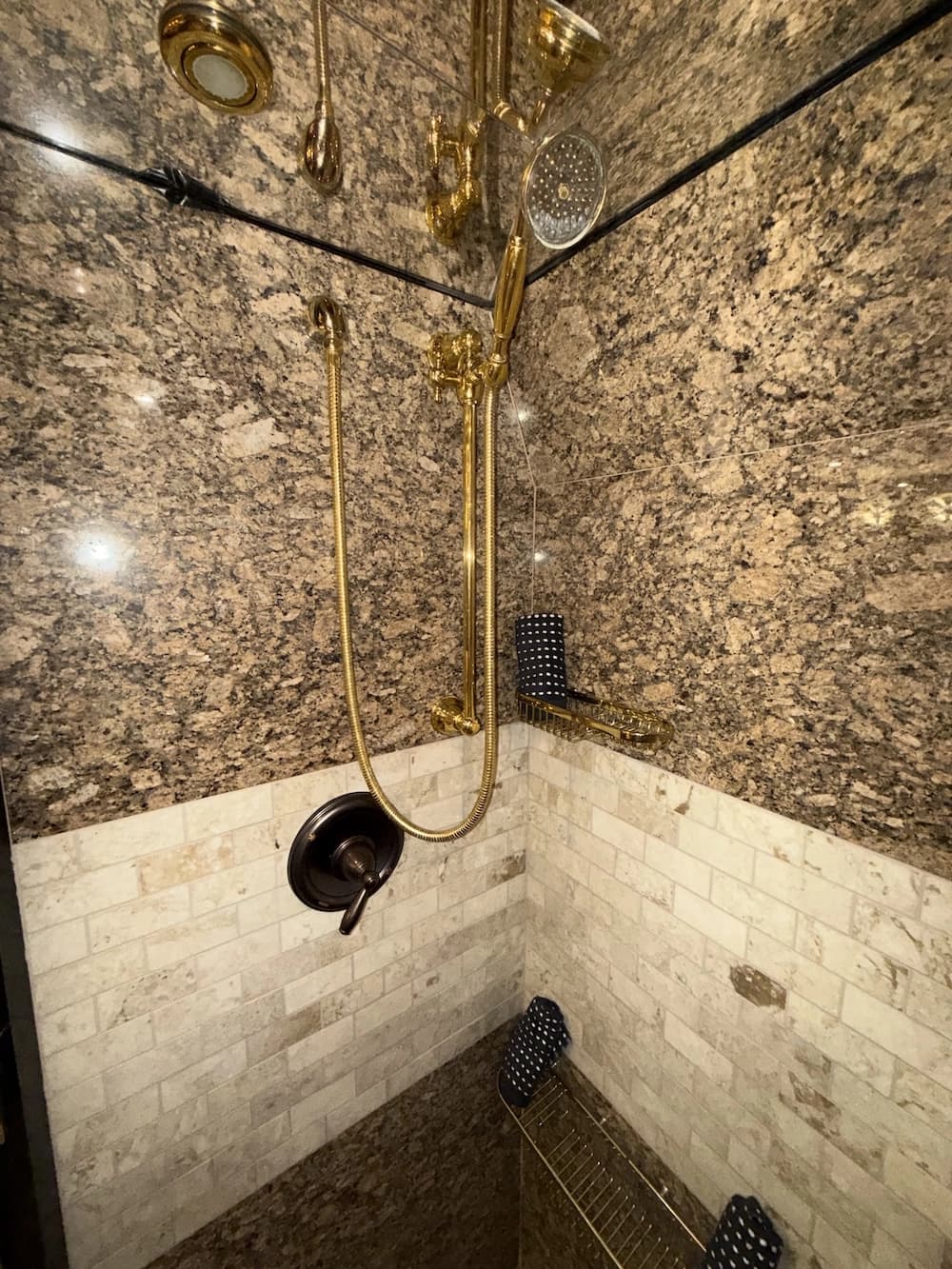 2008 Prevost Millennium H3-45 Motorcoach - Image 36