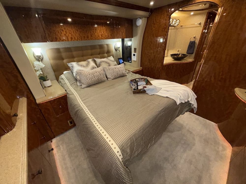 2008 Prevost Millennium H3-45 Motorcoach - Image 42
