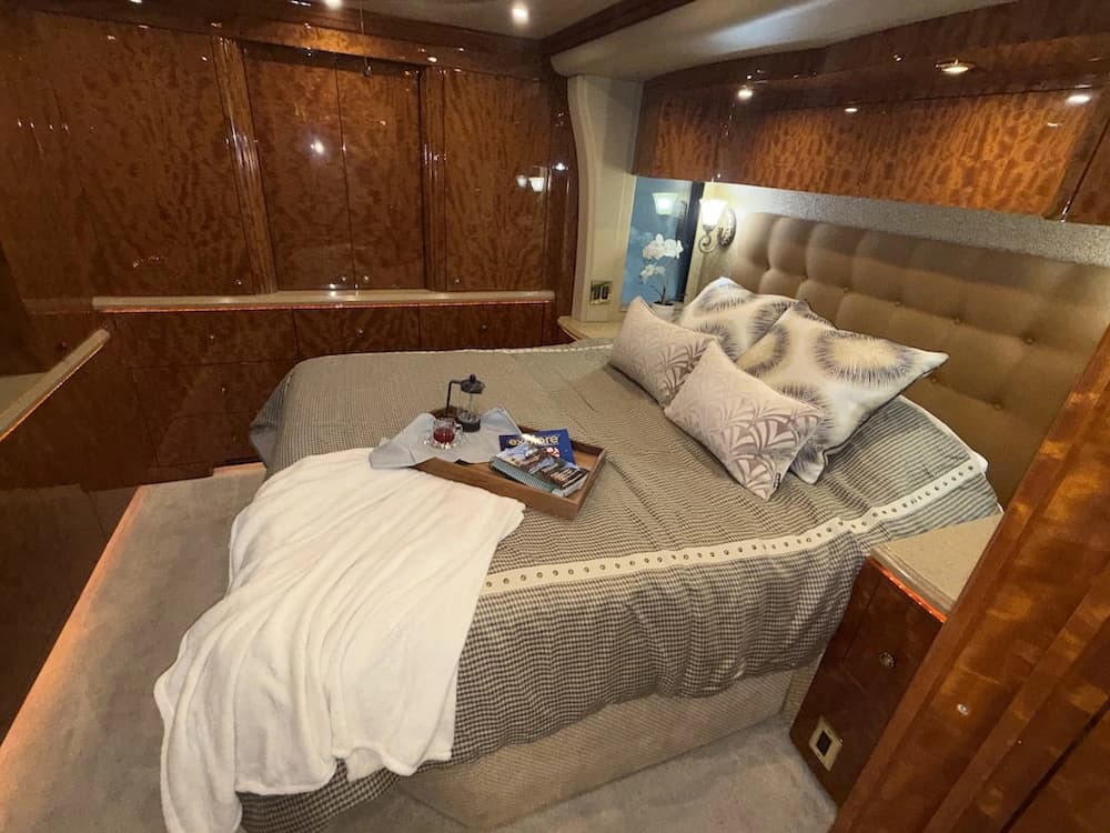 2008 Prevost Millennium H3-45 Motorcoach - Image 43