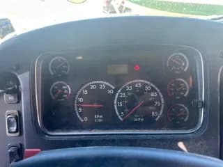 2011 Thomas Saf-T-Liner C2 bus