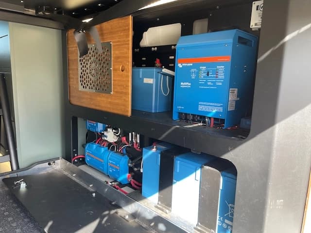 2021 Mercedes Benz Sprinter 4X4 Sprinter Van - Image 16