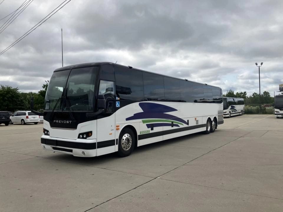 2020 Prevost X3-45 bus