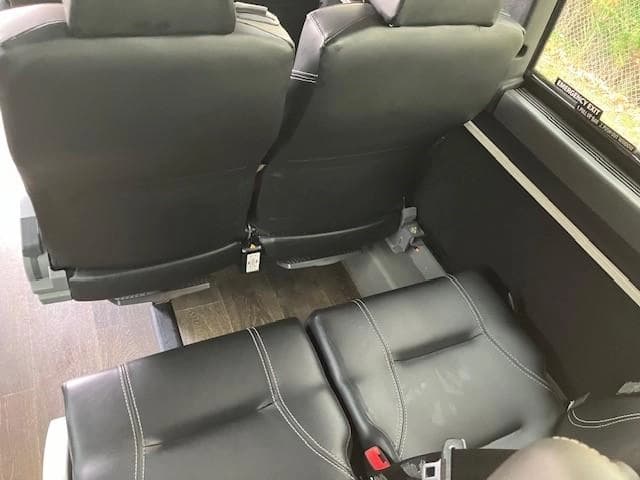 2020 Prevost X3-45 Coach Bus - Image 10