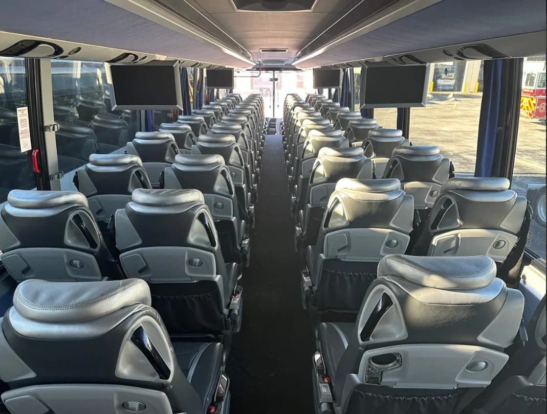 2015 Setra S417TC - Image 2