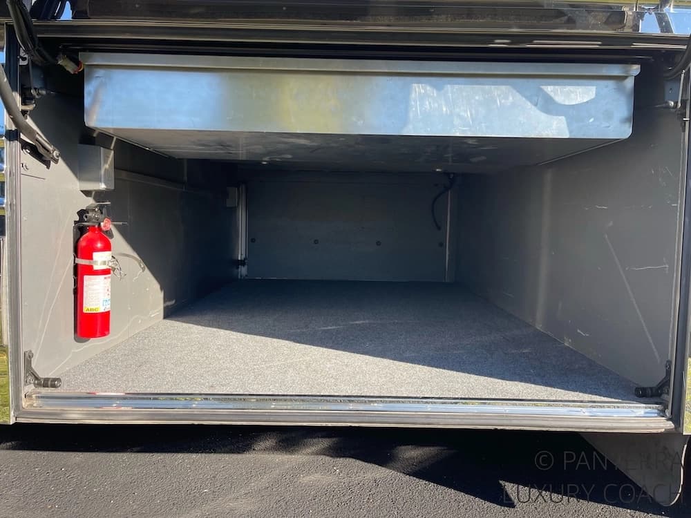 2006 Prevost Legendary XLII Coach - Image 16