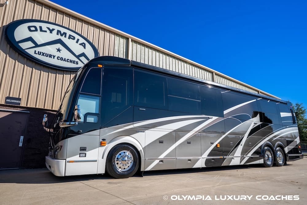2021 Prevost Emerald H3-45 bus