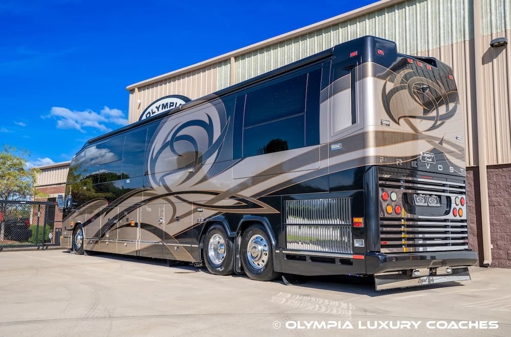 2009 Prevost Liberty Elegant Lady H3-45 Coach - Image 3