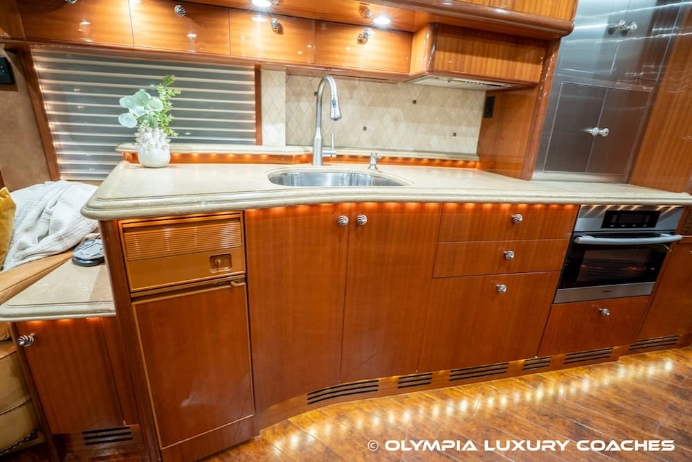 2009 Prevost Liberty Elegant Lady H3-45 Coach - Image 46