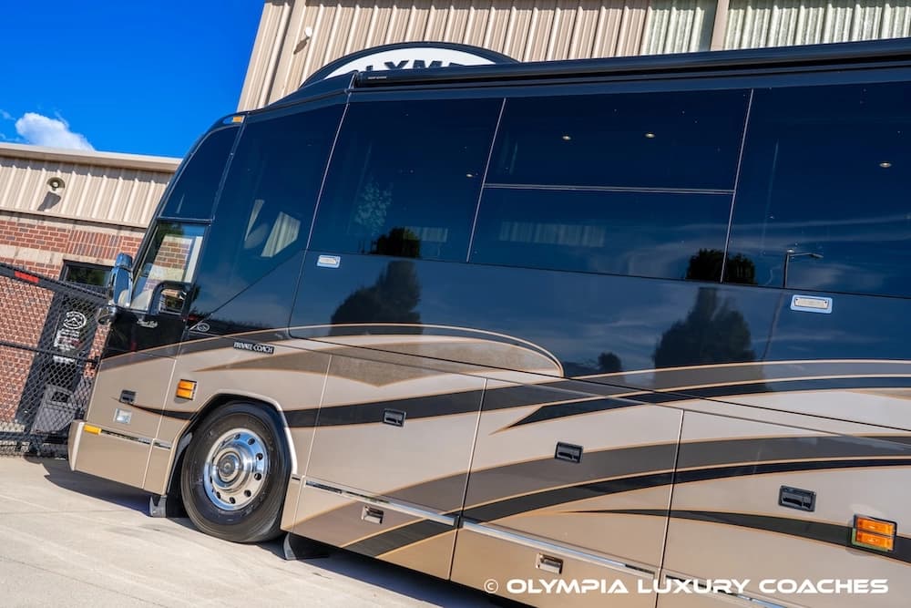 2009 Prevost Liberty Elegant Lady H3-45 Coach - Image 8