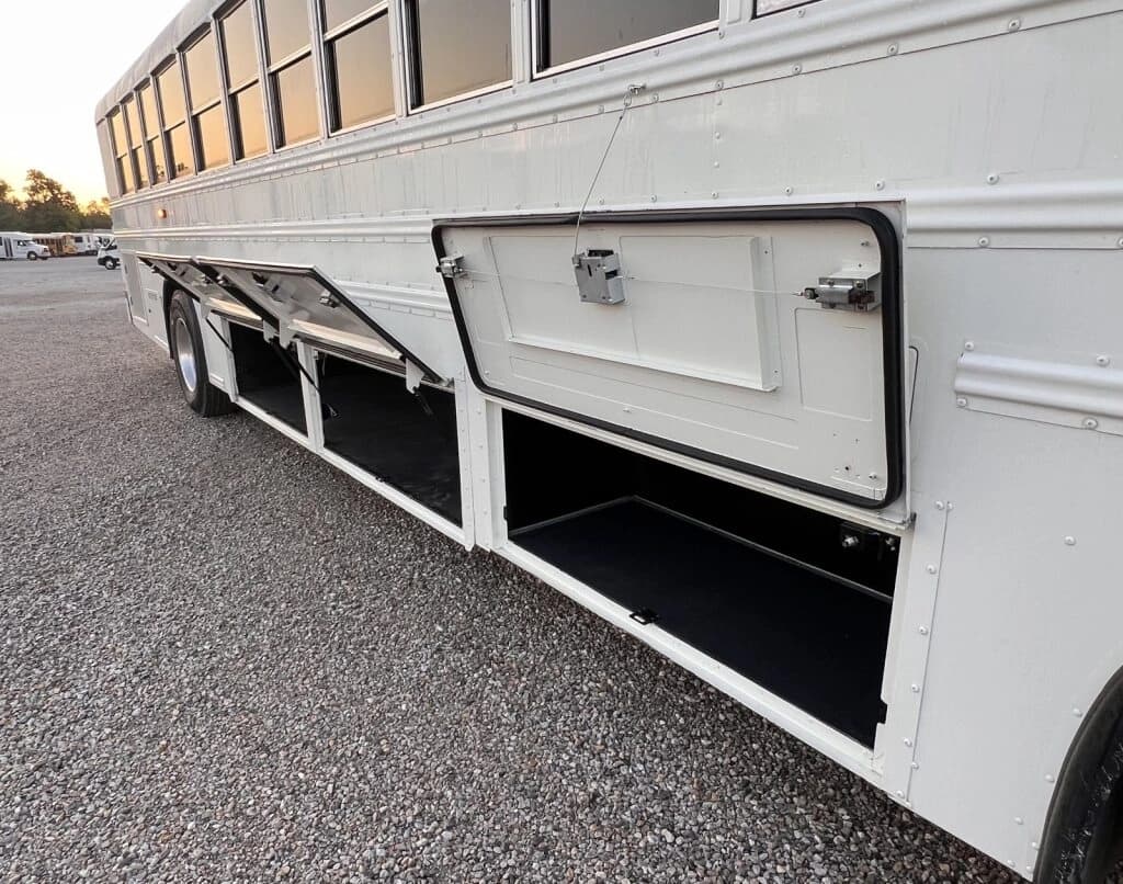 2018 Blue Bird T3RE Activity Bus - Image 5