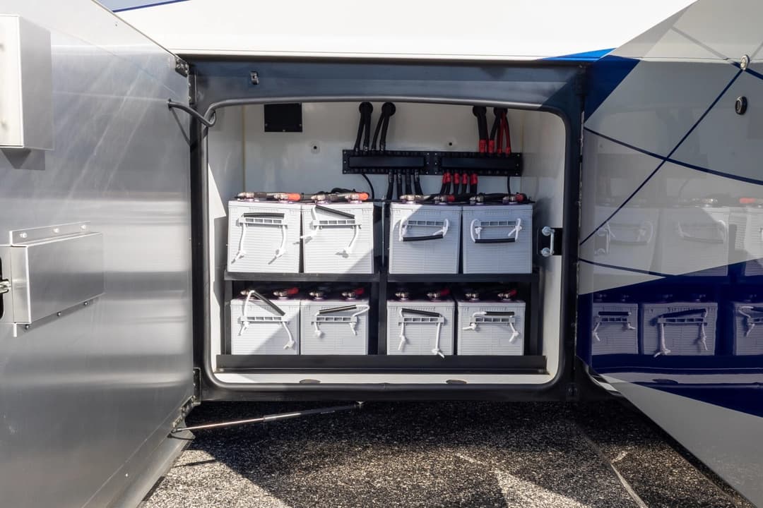 2025 Foretravel ISX605 Motorhome - Image 41