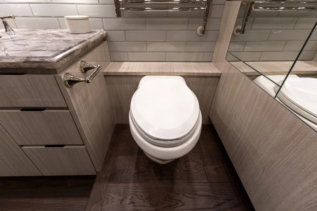 2023 Newell P50 Edition Motorhome - Image 30