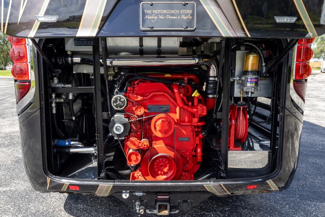 2023 Newell P50 Edition Motorhome - Image 46