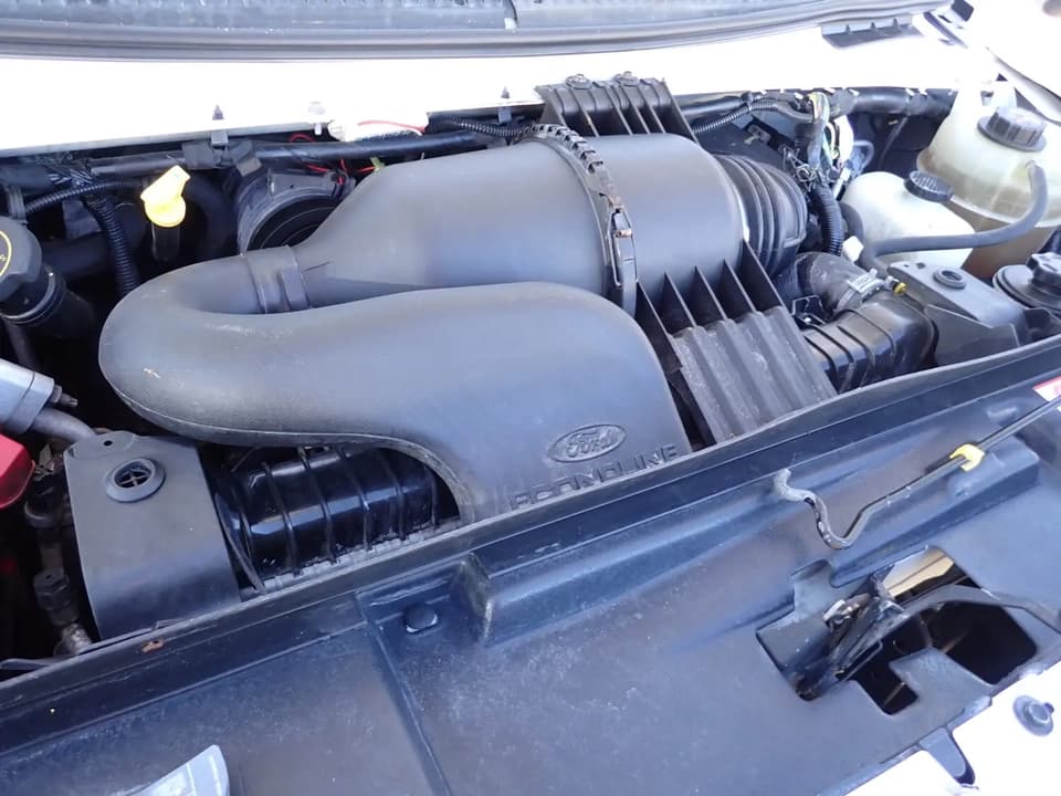 2019 Ford E450 Grech Motors Shuttle Bus - Image 9