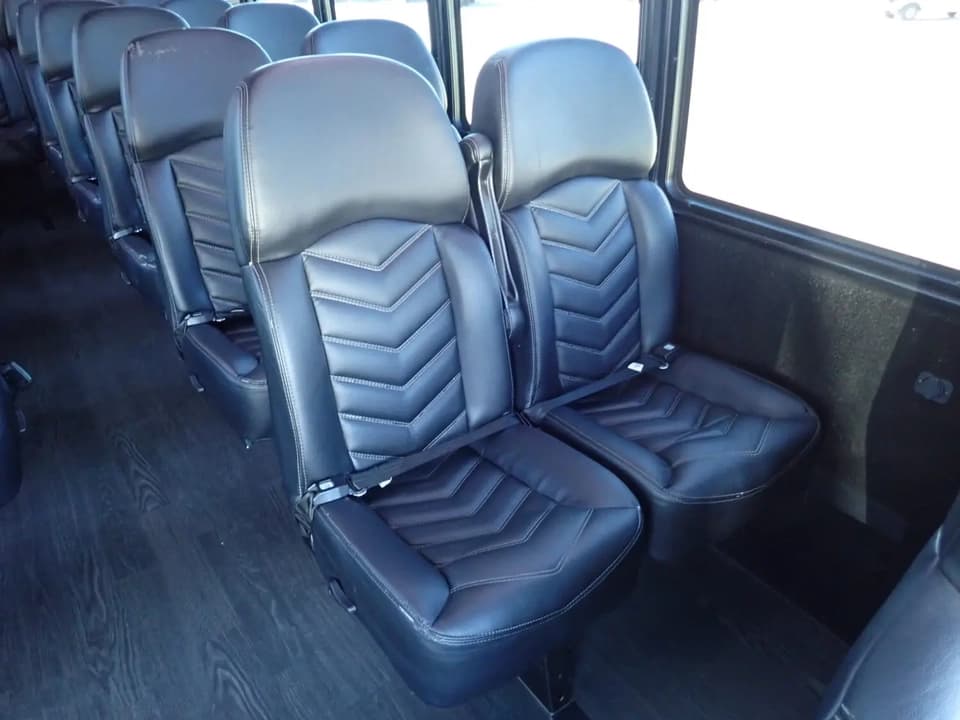 2019 Ford E450 Grech Motors Shuttle Bus - Image 5