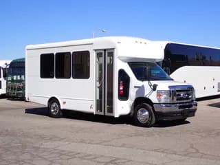 2023 Ford E450 bus