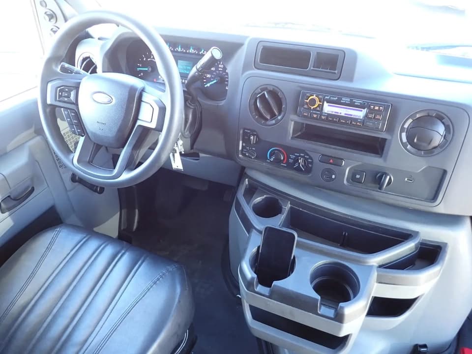 2023 Ford E450 Starcraft Allstar Shuttle Bus - Image 8