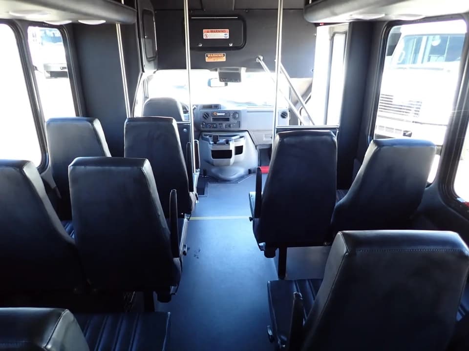 2023 Ford E450 Starcraft Allstar Shuttle Bus - Image 7