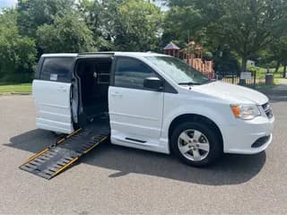 2017 Dodge Grand Caravan SE bus
