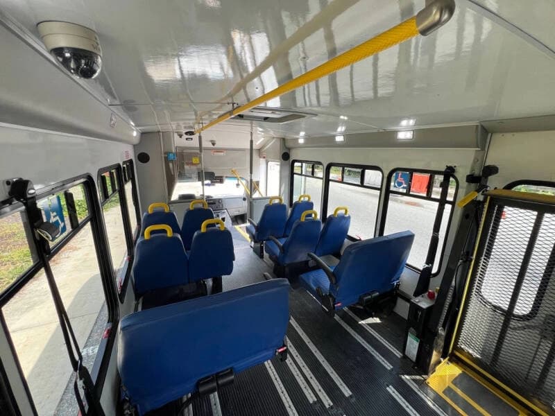 2018 Ford E-Series E-450 SD - Image 15