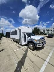 2012 Ford F-550 bus