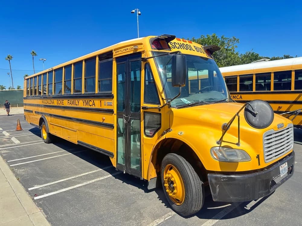 2009 Thomas B2 - Image 3