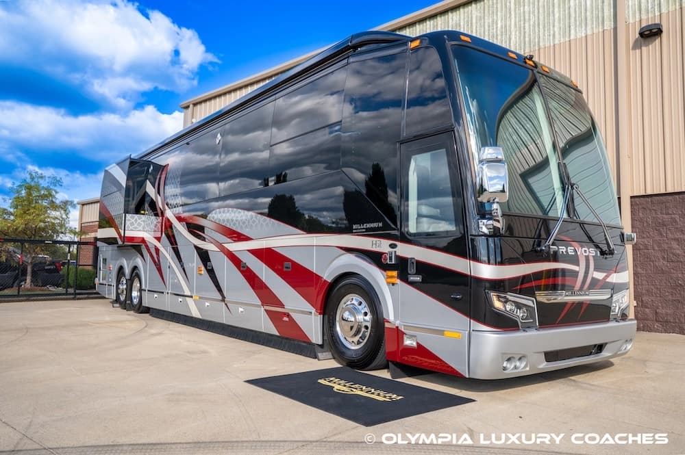 2018 Prevost Millennium H3-45 Coach - Image 32