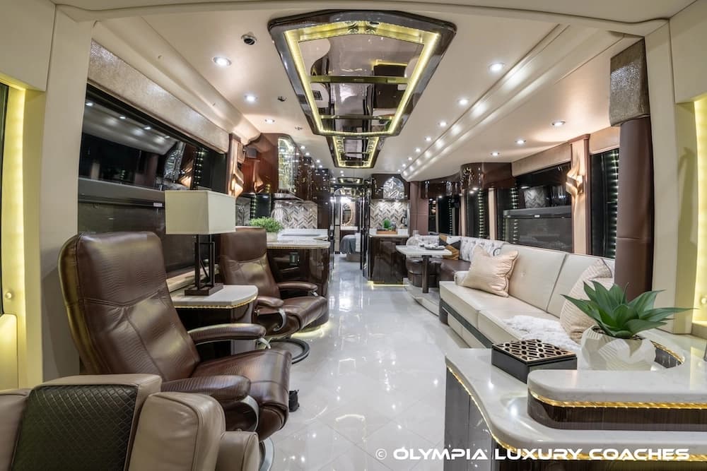 2018 Prevost Millennium H3-45 Coach - Image 41