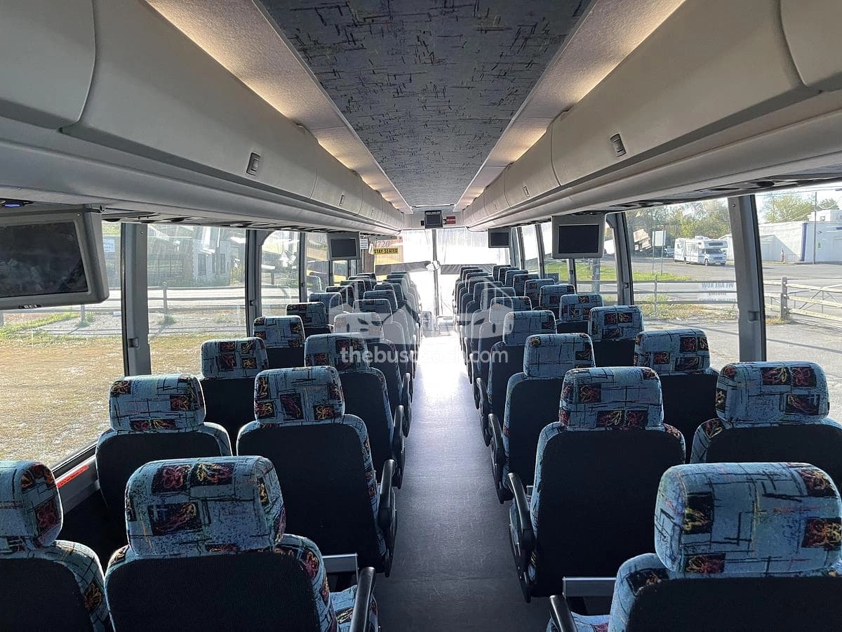 2006 Prevost H3-45 - Image 16