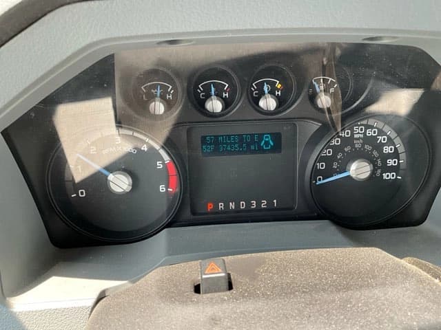 2015 Ford F550 Super Duty Turtle Top Odyssey XL ADA Shuttle Bus - Image 33