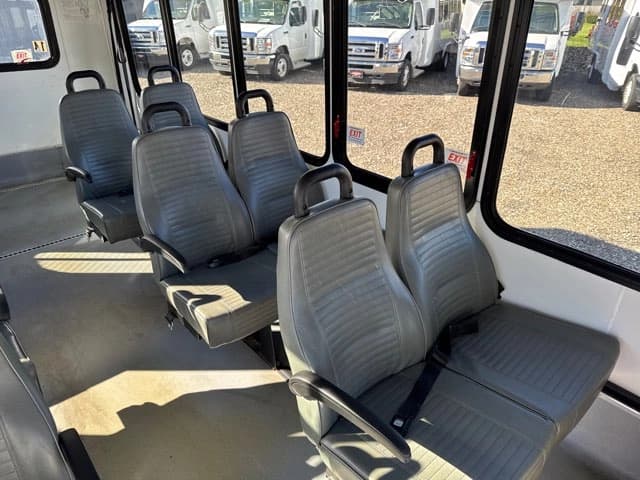 2017 Ford E350 ADA Shuttle Bus - Image 12