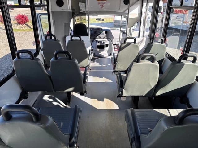 2017 Ford E350 ADA Shuttle Bus - Image 15