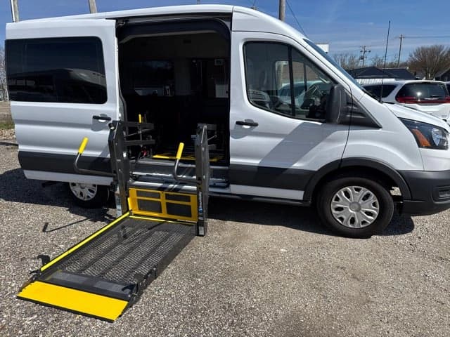 2021 Ford Transit 150 XL ADA - Image 9