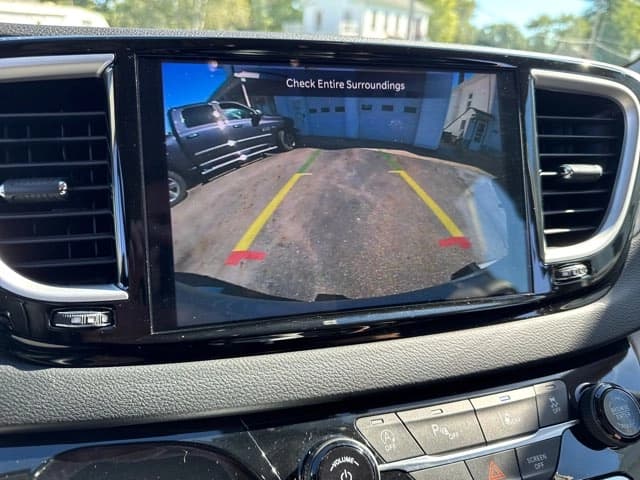 2023 Chrysler Pacifica - Image 38