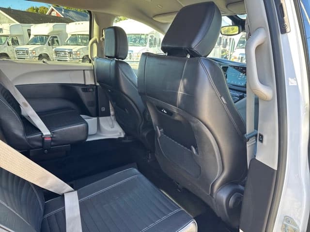 2023 Chrysler Pacifica - Image 21