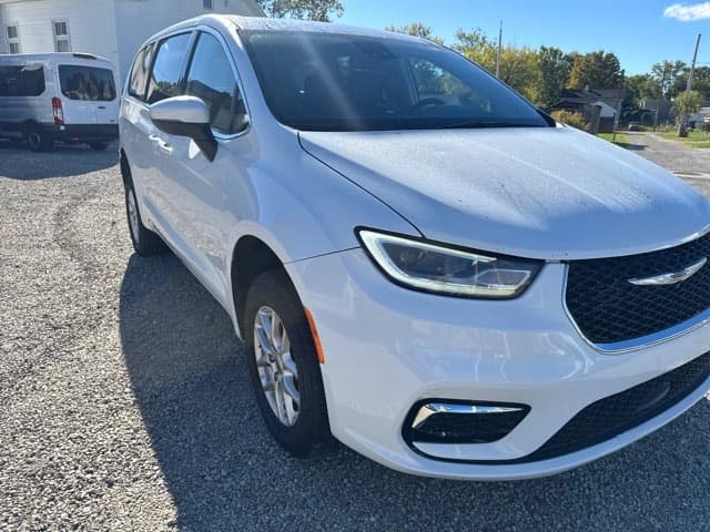 2023 Chrysler Pacifica - Image 5