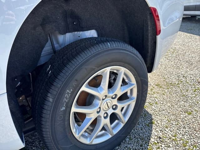 2023 Chrysler Pacifica Touring - Image 8