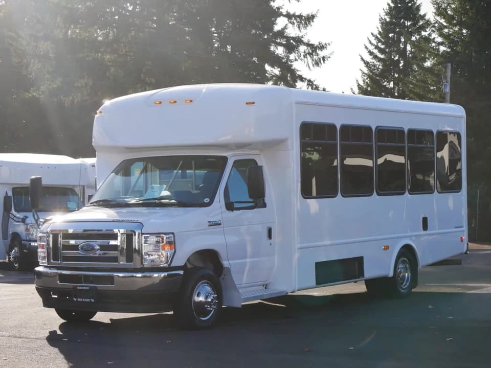 2022 Ford Allstar - Thumbnail 2 2022 Ford Allstar - Thumbnail 2