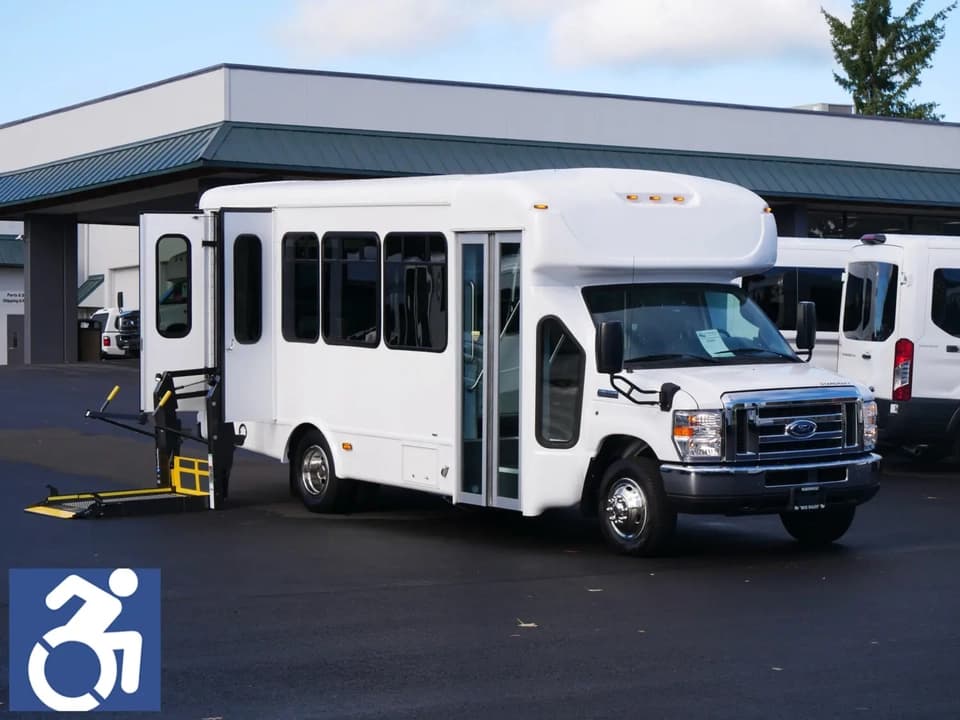 2019 Starcraft Allstar bus