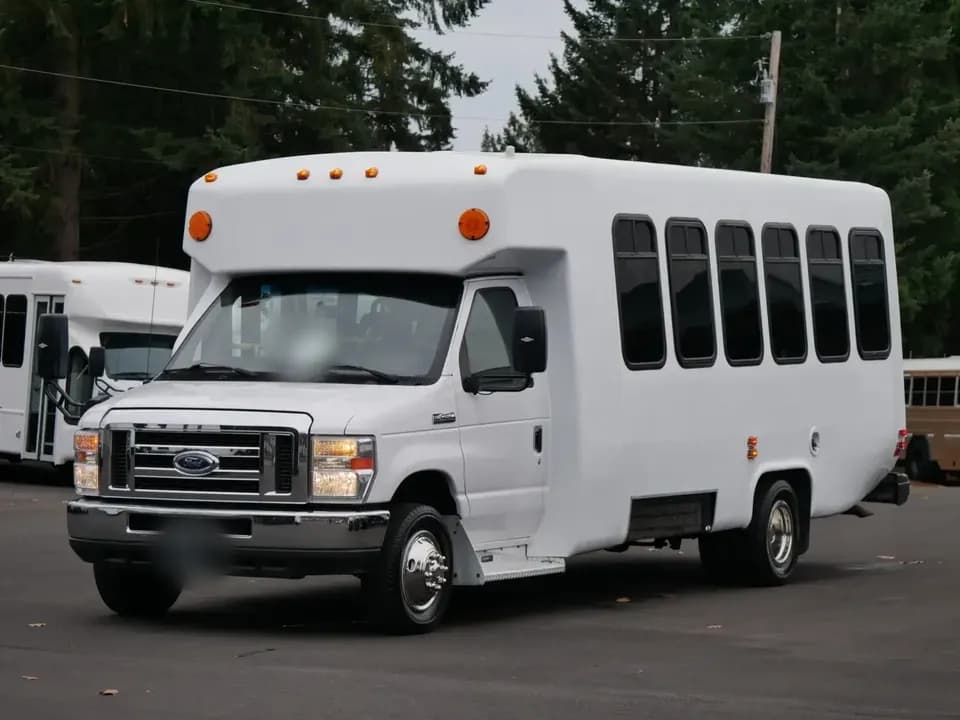 2017 Ford E450 Diamond Coach ADA Shuttle Bus - Image 1