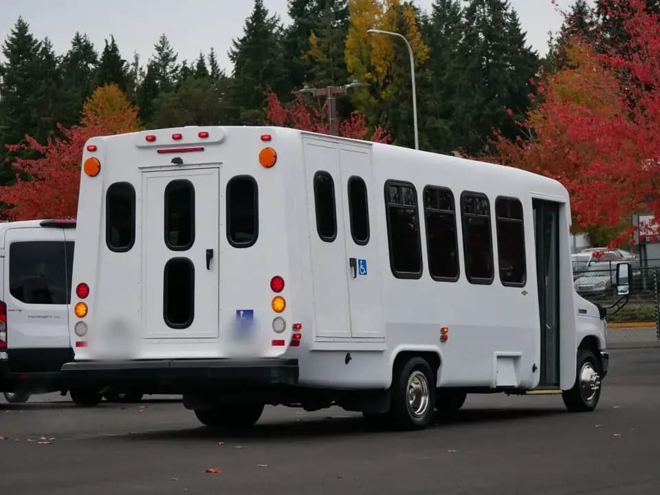 2017 Ford E450 Diamond Coach ADA Shuttle Bus - Image 2